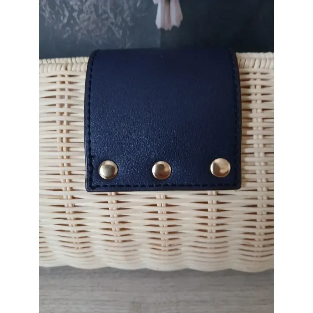 Tommy Bahama Wicker Crossbody Shoulder Bag Purse Woven Natural Wicker Turn Lock